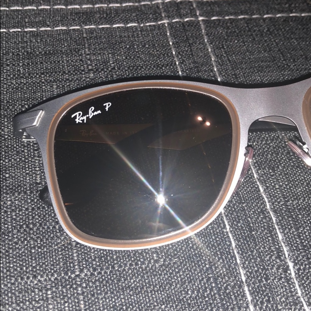 Authentic polarized raybans!
